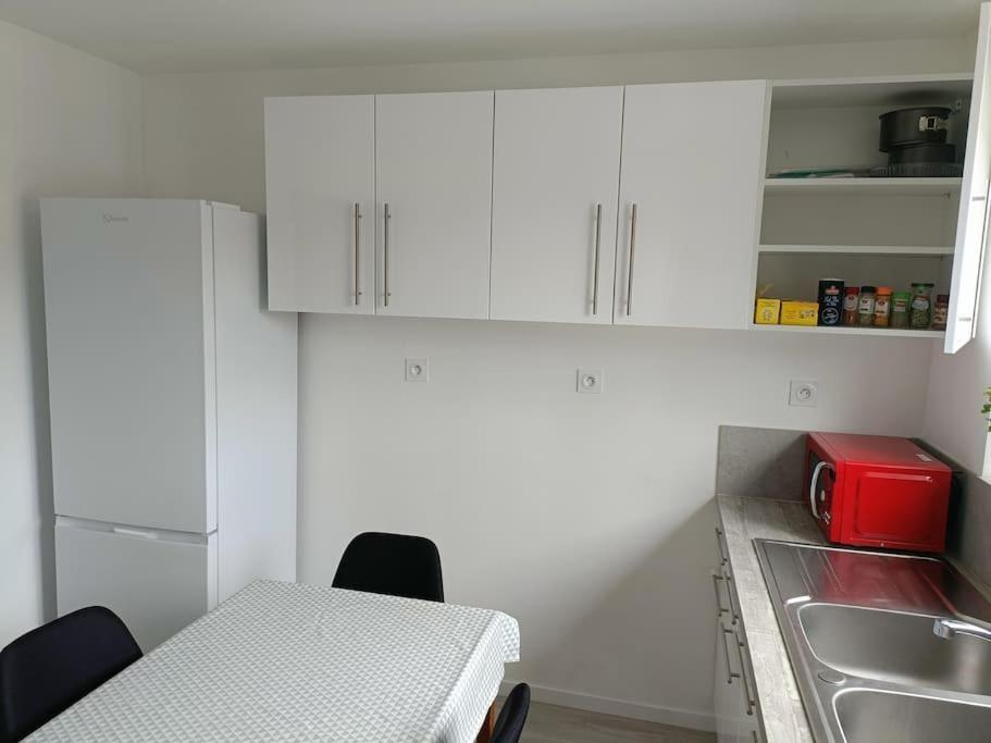 Appartement Entier F3 Renove - Petite Pause A 塞莱斯塔 外观 照片